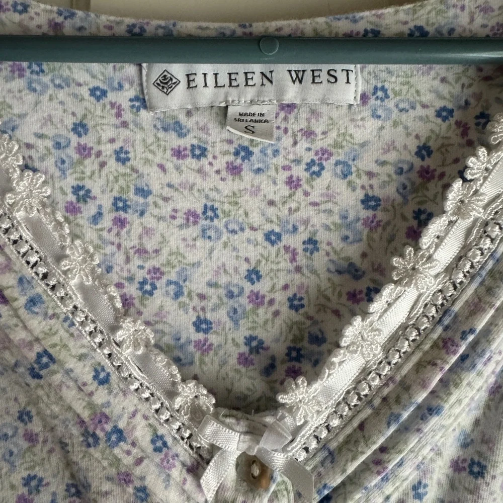 Eileen West Blue and Purple Floral Nightgown